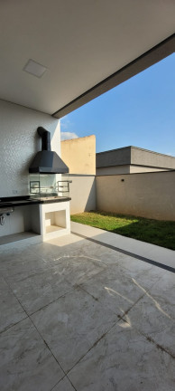 Imagem Sobrado com 3 Quartos à Venda, 145 m² em Villas Do Jaguari - Santana De Parnaíba