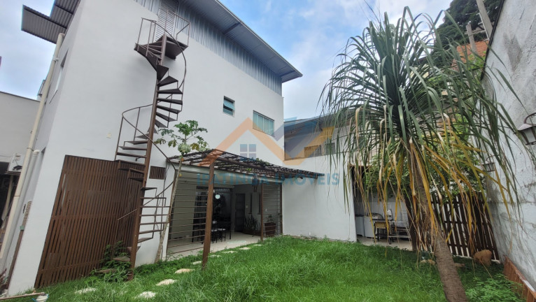 Imagem Casa com 3 Quartos à Venda, 150 m² em Veneza - Ipatinga