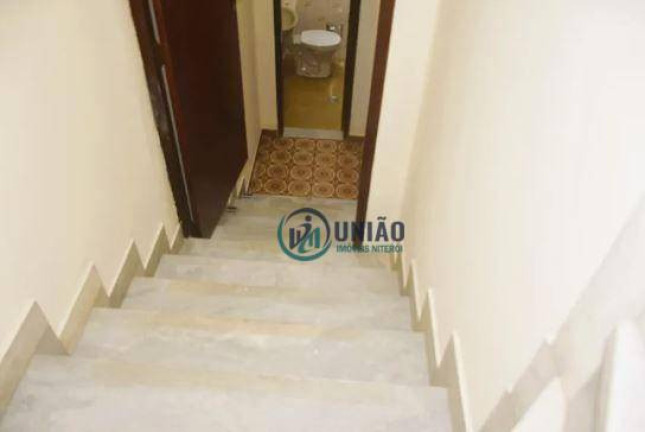 Imagem Casa com 5 Quartos à Venda, 220 m² em São Francisco - Niterói Imagem Casa com 5 Quartos à Venda, 220 m² em São Francisco - Niterói