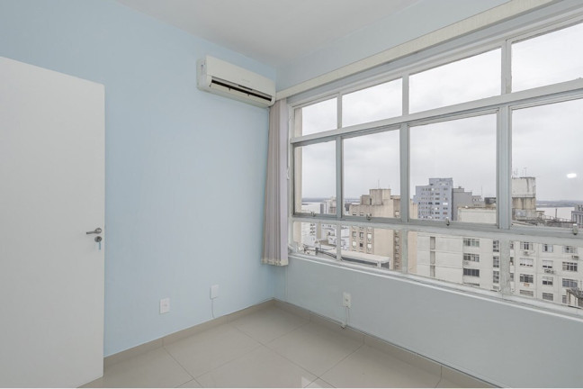 Imagem Sala Comercial à Venda, 47 m² em Centro Histórico - Porto Alegre Imagem Sala Comercial à Venda, 47 m² em Centro Histórico - Porto Alegre