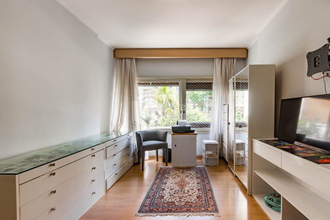 Imagem Apartamento com 3 Quartos à Venda, 226 m² em Cerqueira César - São Paulo