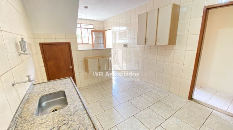 Imagem Apartamento com 2 Quartos à Venda, 75 m²