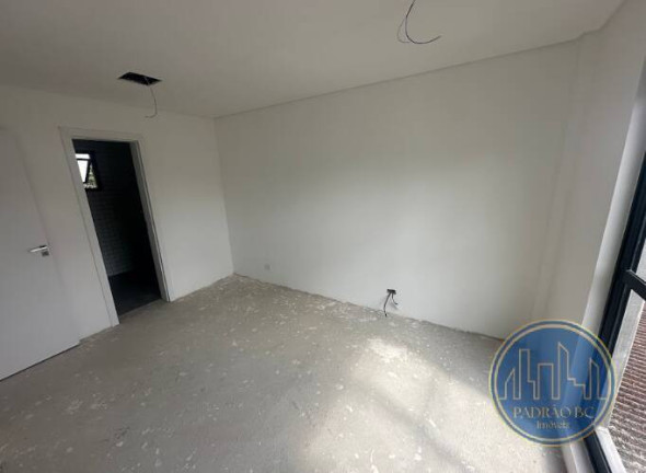 Imagem Casa com 3 Quartos à Venda, 101 m² em Lindóia - Curitiba