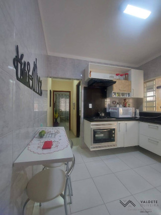 Imagem Casa com 2 Quartos à Venda, 126 m² em Jardim Satélite - São José Dos Campos Imagem Casa com 2 Quartos à Venda, 126 m² em Jardim Satélite - São José Dos Campos
