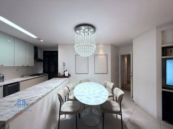 Imagem Apartamento com 4 Quartos à Venda, 131 m² em Centro - Florianópolis Imagem Apartamento com 4 Quartos à Venda, 131 m² em Centro - Florianópolis