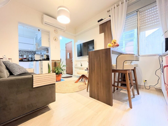 Imagem Imóvel com 1 Quarto à Venda,  em Petrópolis - Porto Alegre