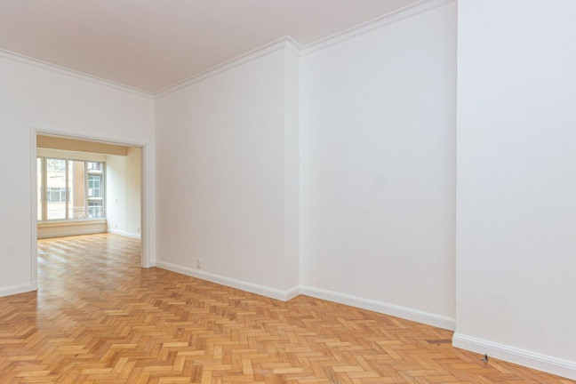 Imagem Imóvel com 3 Quartos à Venda, 116 m² em Copacabana - Rio De Janeiro Imagem Imóvel com 3 Quartos à Venda, 116 m² em Copacabana - Rio De Janeiro