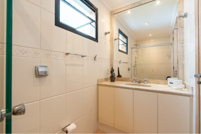 Imagem Apartamento com 4 Quartos à Venda, 141 m² em Moema - São Paulo