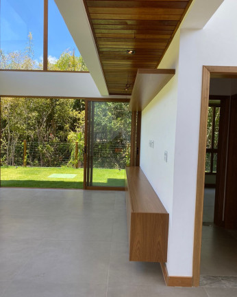 Imagem Casa com 4 Quartos à Venda, 400 m² em Praia Do Forte - Mata De São João Imagem Casa com 4 Quartos à Venda, 400 m² em Praia Do Forte - Mata De São João