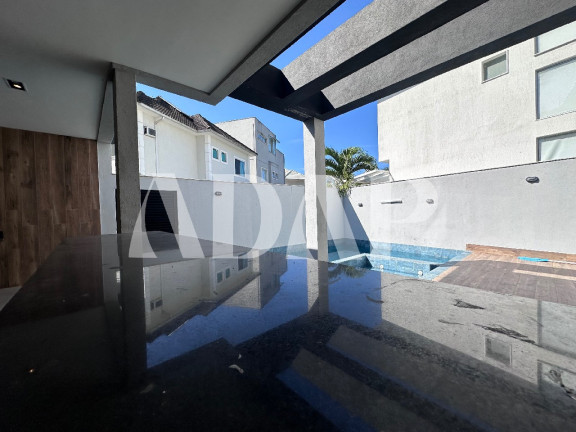 Imagem Casa com 4 Quartos à Venda, 450 m² em Recreio Dos Bandeirantes - Rio De Janeiro Imagem Casa com 4 Quartos à Venda, 450 m² em Recreio Dos Bandeirantes - Rio De Janeiro