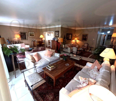 Apartamento com 3 Quartos à Venda, 220 m² em Higienópolis - São Paulo