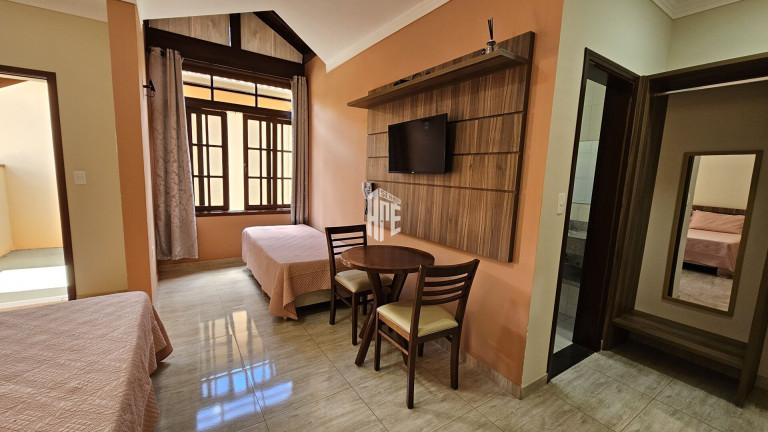 Imagem Imóvel com 6 Quartos à Venda, 2.600 m² em Centro - Monte Sião