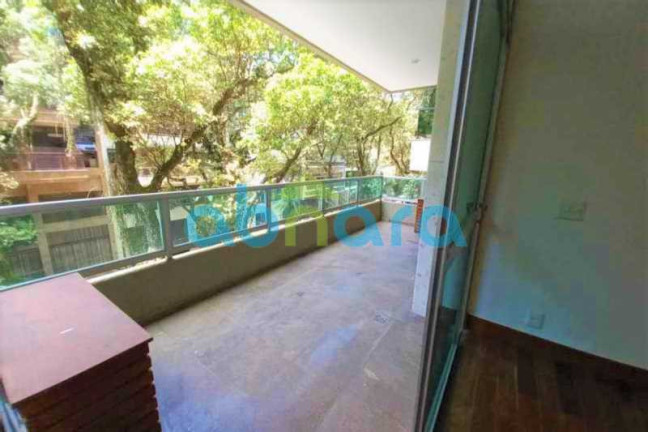 Imagem Apartamento com 4 Quartos à Venda, 170 m² em Ipanema - Rio De Janeiro Imagem Apartamento com 4 Quartos à Venda, 170 m² em Ipanema - Rio De Janeiro