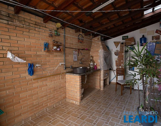 Imagem Sobrado com 3 Quartos à Venda, 200 m² em Jardim Stella - Santo André Imagem Sobrado com 3 Quartos à Venda, 200 m² em Jardim Stella - Santo André