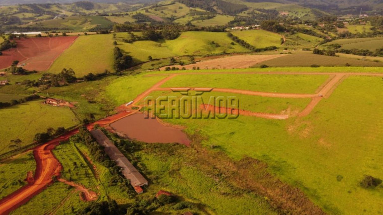 Imagem Terreno à Venda, 1.000 m² em Lagos De Santa Helena - Bragança Paulista Imagem Terreno à Venda, 1.000 m² em Lagos De Santa Helena - Bragança Paulista