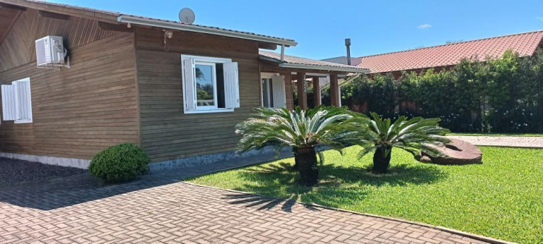 Imagem Casa com 3 Quartos à Venda, 130 m² em Atlântida - Xangri-lá