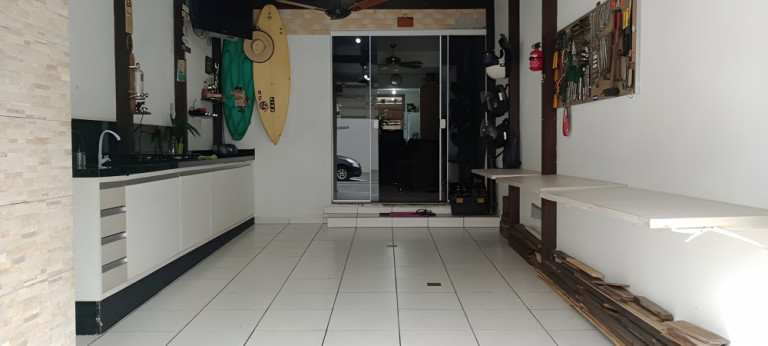 Imagem Sobrado com 2 Quartos à Venda, 140 m² em Santa Regina - Camboriú