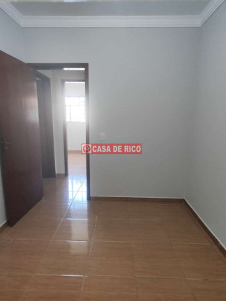 Imagem Casa com 3 Quartos à Venda, 160 m² em Jardim Campos Verdes - Londrina Imagem Casa com 3 Quartos à Venda, 160 m² em Jardim Campos Verdes - Londrina