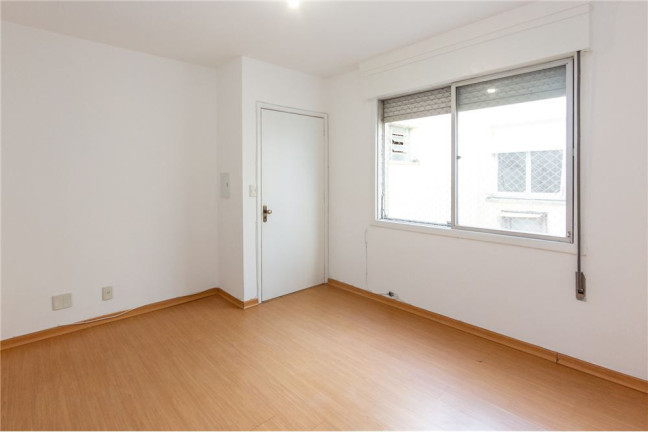 Imagem Imóvel com 1 Quarto à Venda,  em Petrópolis - Porto Alegre