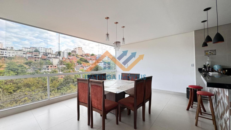 Casa com 3 Quartos à Venda, 210 m² em Cidade Nova - Santana Do Paraíso