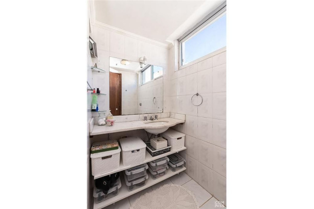 Imagem Imóvel com 2 Quartos à Venda, em Menino Deus - Porto Alegre Imagem Imóvel com 2 Quartos à Venda, em Menino Deus - Porto Alegre