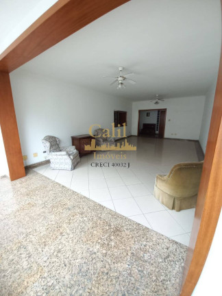 Apartamento com 3 Quartos à Venda, 216 m² em Gonzaga - Santos