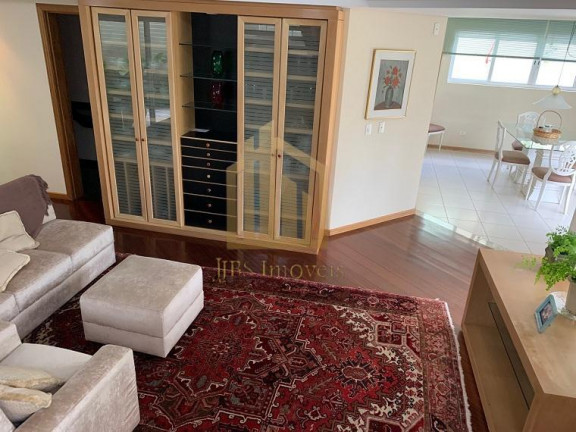 Imagem Casa com 3 Quartos à Venda, 304 m² em Uberaba - Curitiba