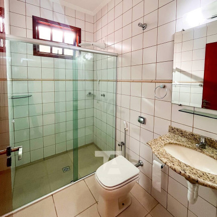 Imagem Casa com 3 Quartos à Venda, 300 m² em Parque São Benedito - Pindamonhangaba Imagem Casa com 3 Quartos à Venda, 300 m² em Parque São Benedito - Pindamonhangaba