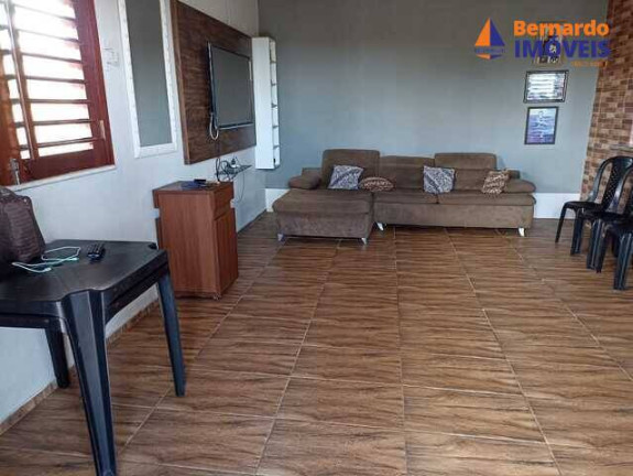Imagem Casa com 3 Quartos à Venda, 341 m² em Loteamento Villa Cascavel L - Cascavel
