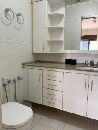 Imagem Apartamento com 3 Quartos à Venda, 256 m² em Centro - Florianópolis Imagem Apartamento com 3 Quartos à Venda, 256 m² em Centro - Florianópolis