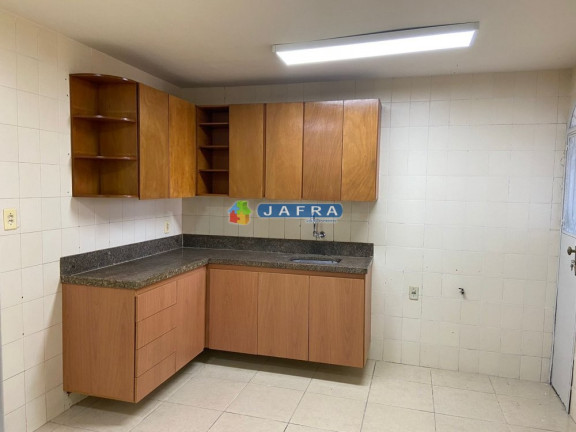 Imagem Casa com 5 Quartos para Alugar, 263 m² em Centro - Paraíba Do Sul