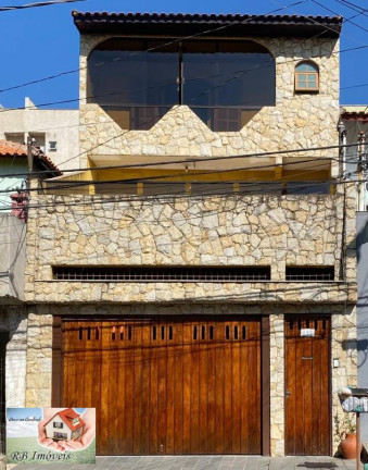Casa com 3 Quartos à Venda, 252 m² em Vila Pires - Santo André