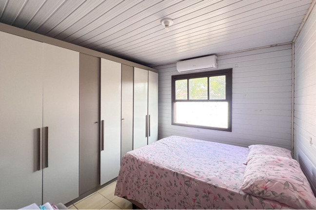 Imagem Casa com 3 Quartos à Venda, 484 m² em Niterói - Canoas