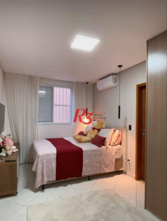 Imagem Casa com 3 Quartos à Venda, 223 m² em Embaré - Santos