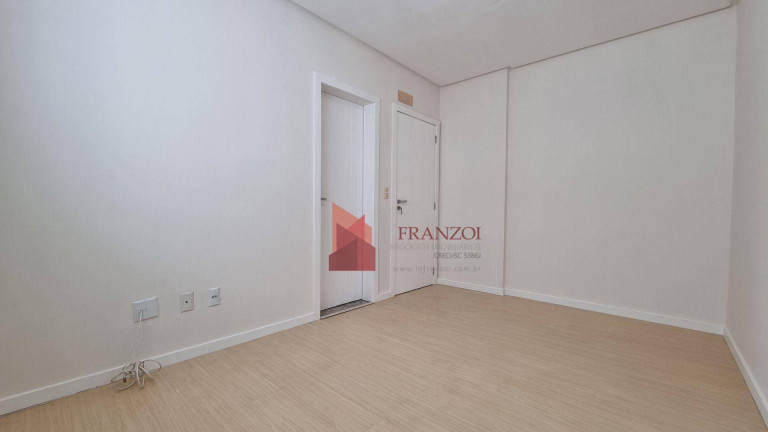 Imagem Apartamento com 2 Quartos à Venda, 100 m² em Centro - Itajaí Imagem Apartamento com 2 Quartos à Venda, 100 m² em Centro - Itajaí