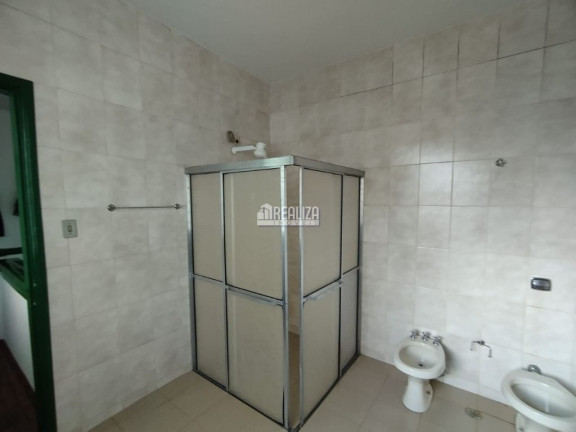 Imagem Casa com 3 Quartos à Venda, 243 m² em Centro - Uberaba Imagem Casa com 3 Quartos à Venda, 243 m² em Centro - Uberaba