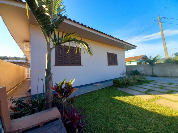 Imóvel com 7 Quartos à Venda, 170 m² em Ressacada - Garopaba