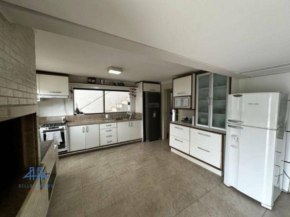Imagem Casa com 5 Quartos à Venda, 329 m² em Itacorubi - Florianópolis Imagem Casa com 5 Quartos à Venda, 329 m² em Itacorubi - Florianópolis