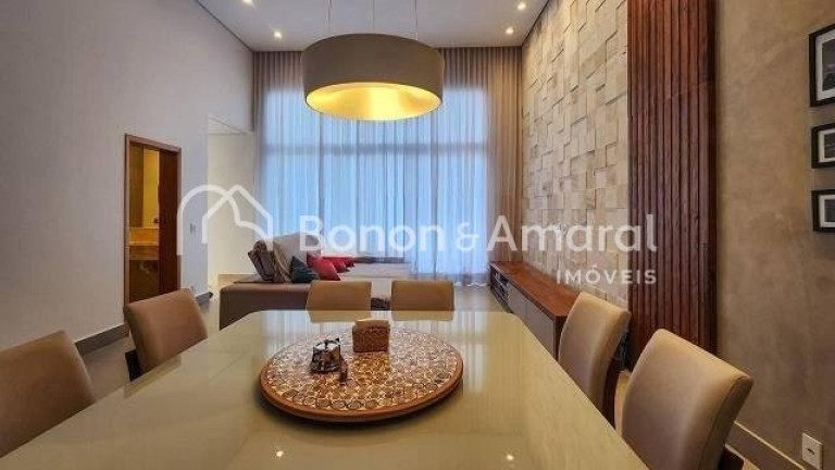 Casa de Condomínio com 3 Quartos à Venda, 280 m² em Swiss Park - Campinas