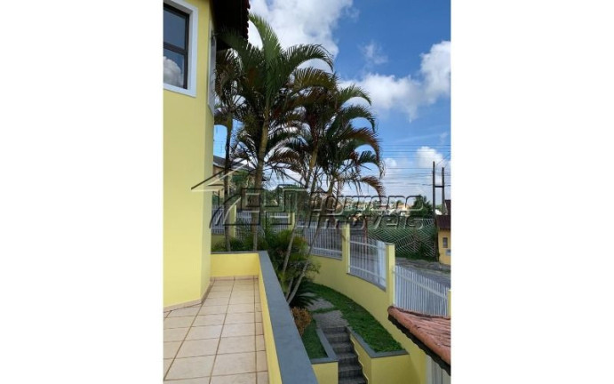 Imagem Casa à Venda, 330 m² em Arujá - Arujá Imagem Casa à Venda, 330 m² em Arujá - Arujá