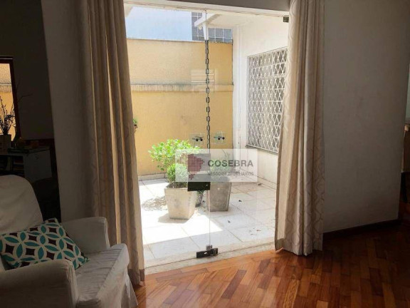 Imagem Casa com 3 Quartos à Venda, 250 m² em Brooklin - São Paulo Imagem Casa com 3 Quartos à Venda, 250 m² em Brooklin - São Paulo