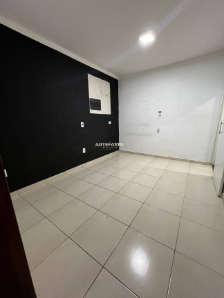 Imagem Casa com 3 Quartos à Venda, 200 m² Imagem Casa com 3 Quartos à Venda, 200 m²