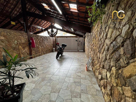 Imagem Casa com 3 Quartos à Venda, 160 m² em Tupi - Praia Grande Imagem Casa com 3 Quartos à Venda, 160 m² em Tupi - Praia Grande