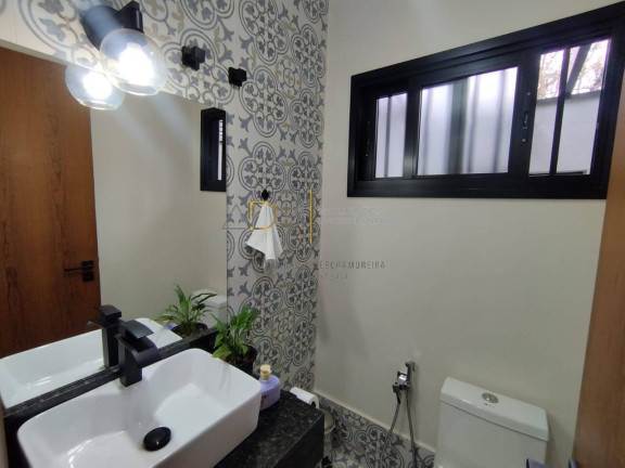 Imagem Casa com 3 Quartos à Venda, 200 m² em Centro - Botucatu