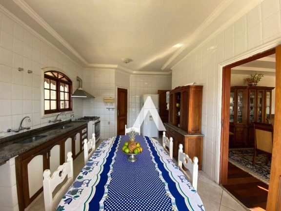 Imagem Casa com 6 Quartos à Venda, 470 m² em Golfe - Teresópolis Imagem Casa com 6 Quartos à Venda, 470 m² em Golfe - Teresópolis