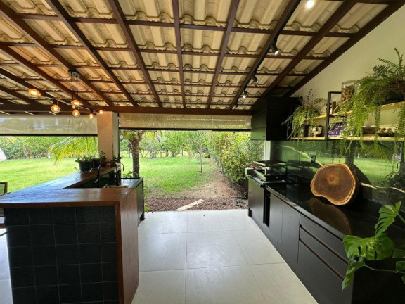 Imagem Imóvel com 4 Quartos à Venda, 270 m² em Itapoan - Salvador Imagem Imóvel com 4 Quartos à Venda, 270 m² em Itapoan - Salvador