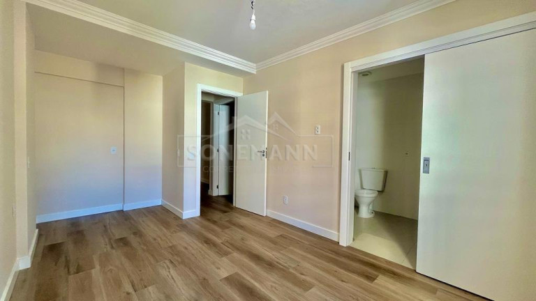 Imagem Apartamento com 3 Quartos à Venda, 110 m² em Centro - Florianópolis Imagem Apartamento com 3 Quartos à Venda, 110 m² em Centro - Florianópolis