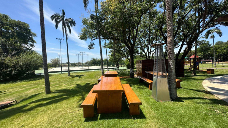 Imagem Casa com 4 Quartos à Venda, 400 m² em Lago Azul Condomínio E Golfe Clube - Araçoiaba Da Serra Imagem Casa com 4 Quartos à Venda, 400 m² em Lago Azul Condomínio E Golfe Clube - Araçoiaba Da Serra