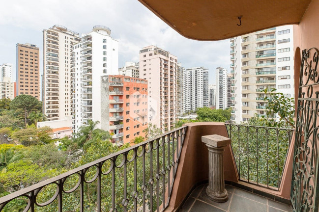 Imagem Apartamento com 3 Quartos à Venda, 210 m² em Moema - São Paulo Imagem Apartamento com 3 Quartos à Venda, 210 m² em Moema - São Paulo