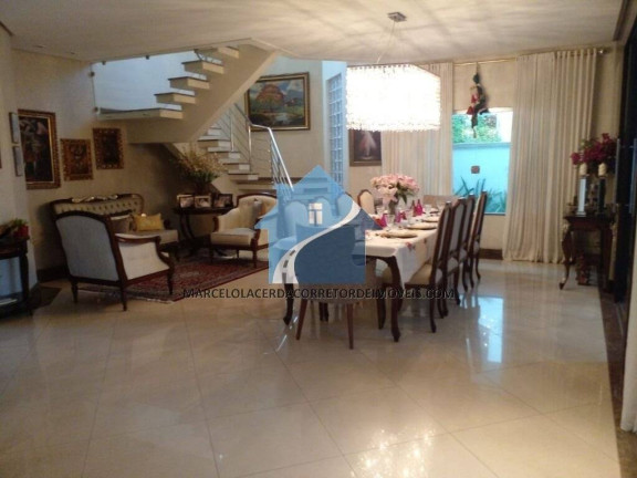 Imagem Casa com 5 Quartos à Venda, 500 m² em Aleixo - Manaus Imagem Casa com 5 Quartos à Venda, 500 m² em Aleixo - Manaus